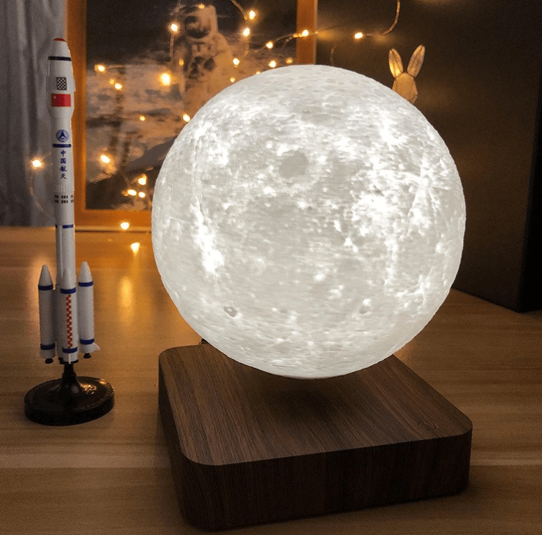 Lunamen - Magnetic Levitating Moon Lamp